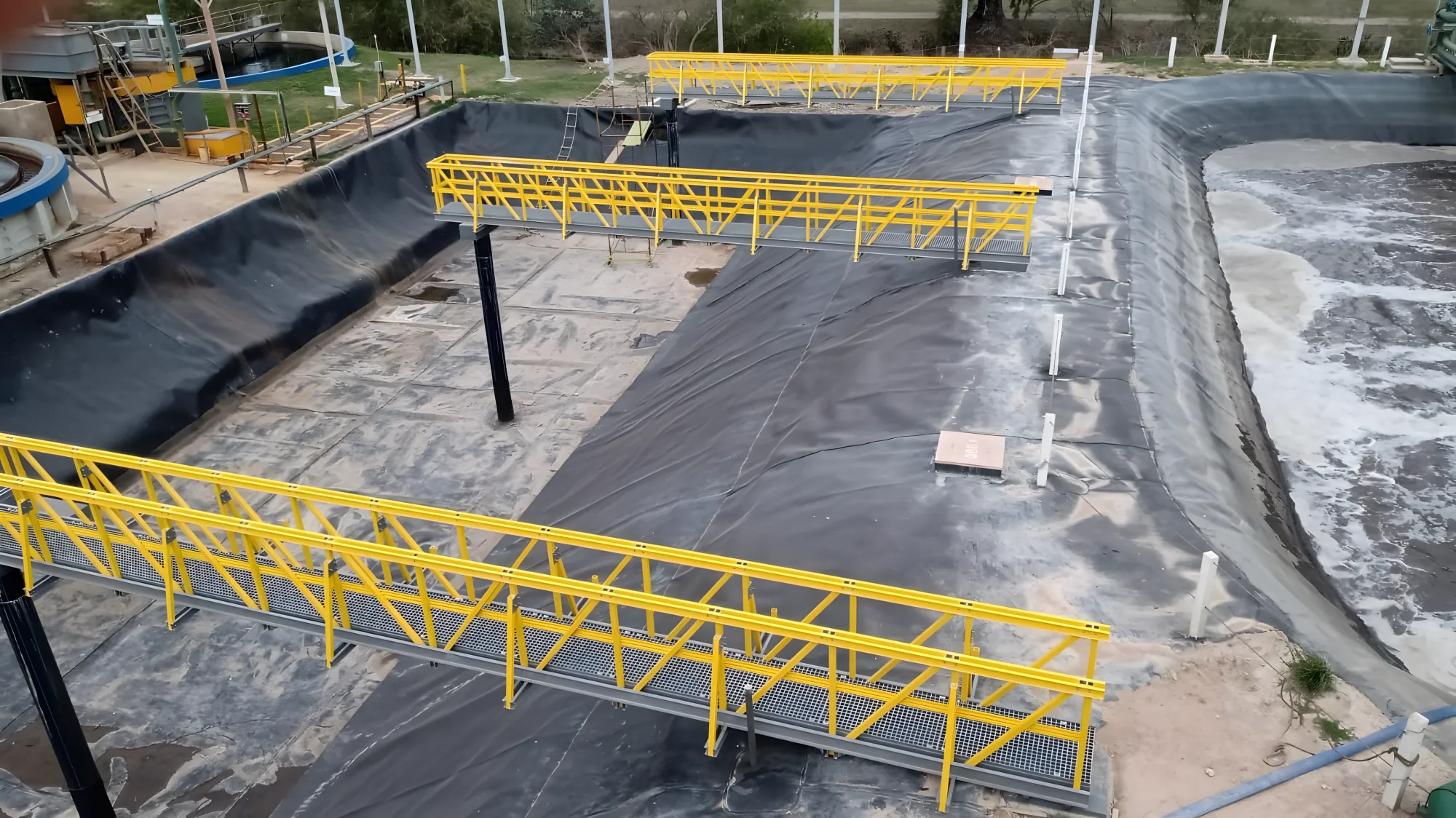 Plataforma puente en curtiembre